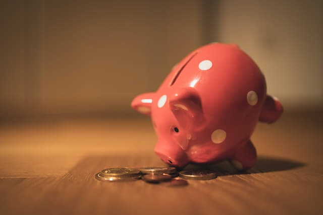 5 Surprising Ways to Save Money and Improve Your Finances Starting Today!